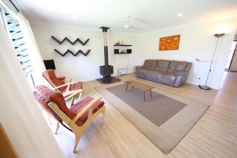 Barefoot Bungalow At Hat Head - Hobart Tourism 6