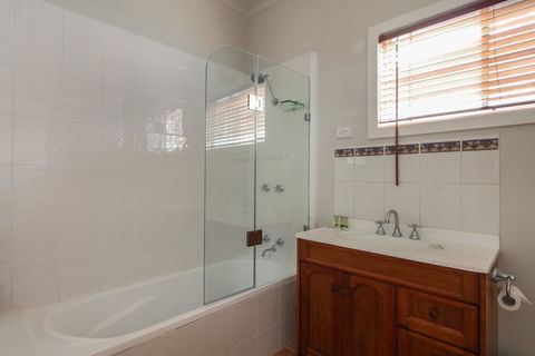 Reardon Place - Tourism TAS 6