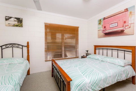 14 Double Island Drive Rainbow Beach Large Holiday House With PoolPets Welcome Free Wi Fi - Hobart Tourism 6