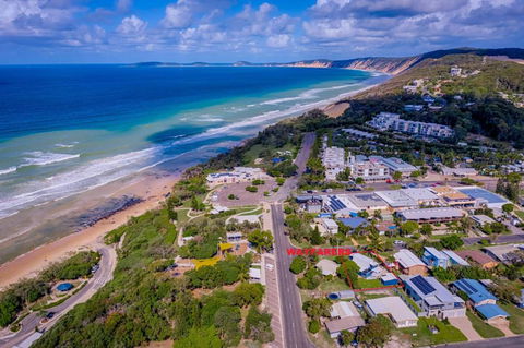 Wayfarers Beachouse Rainbow Beach Everything You Need Just Metres To The Beach - Hobart Tourism 4