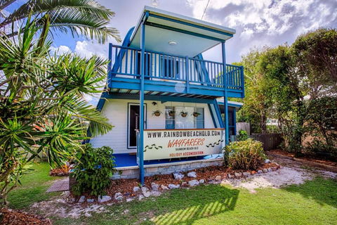 Wayfarers Beachouse Rainbow Beach Everything You Need Just Metres To The Beach - Hobart Tourism 3