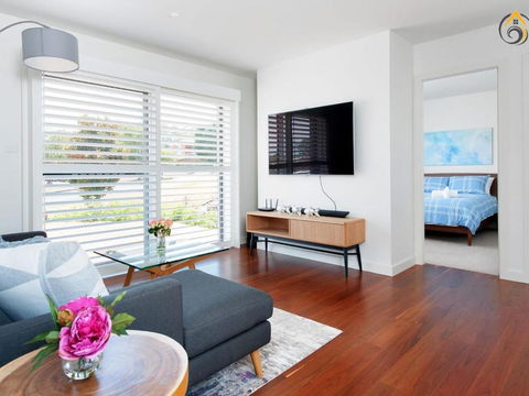 Luxury In Corlette 4 Drungall Ave - Tourism TAS 6