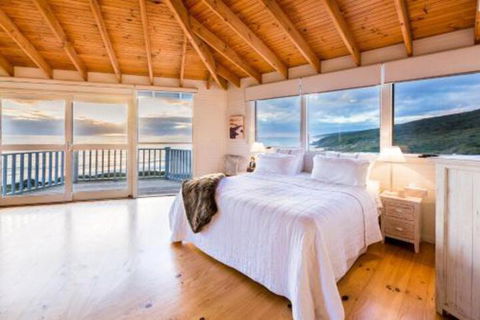 Yallingups Best Located Beach House - Tourism TAS 5
