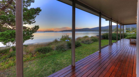 Tides Reach - Essentially Tas Dover - Tourism TAS 3