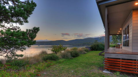 Tides Reach - Essentially Tas Dover - Tourism TAS 2