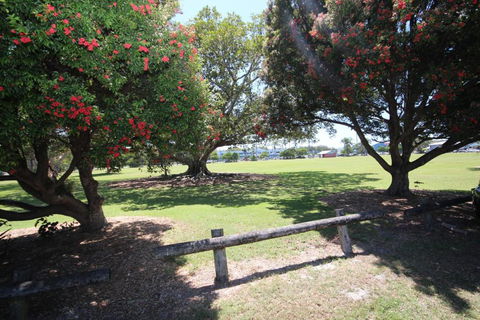 Waters Edge - Hobart Tourism 4