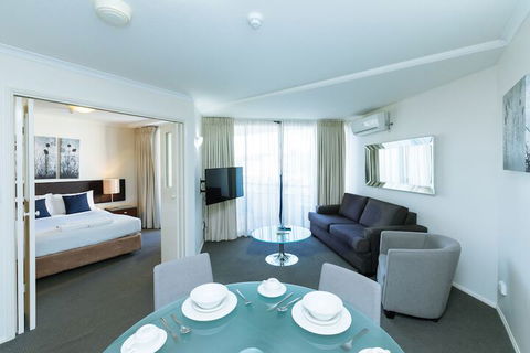 Airtrip Apartment On Edmonstone St - Tourism TAS 3