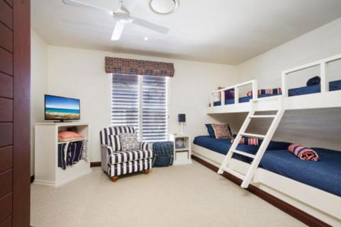 4 Belmore Terrace - Hobart Tourism 0
