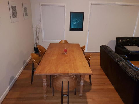 Beach Holiday Cottage - Hobart Tourism 2