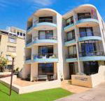 Eastbourne U4 80 Esplanade Golden Beach