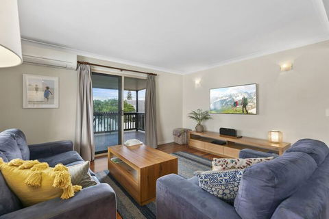 Sundance Pet Friendly Beach House In Peregian! 59 Lorikeet Drive - Hobart Tourism 2