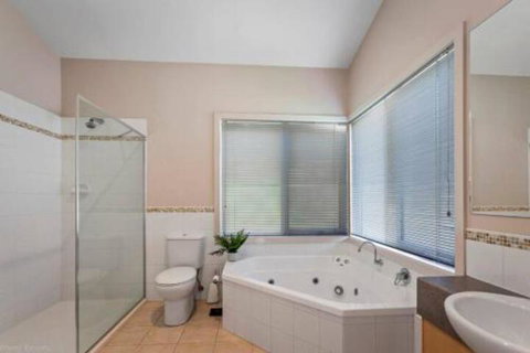 DRIFTWOOD VILLA Free Wifi Walk To Beach - Tourism TAS 3