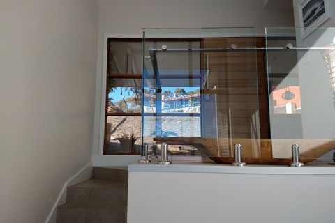 Willow Bay Lodge - Hobart Tourism 3
