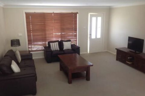 Breakaway Apartments - Tourism TAS 3