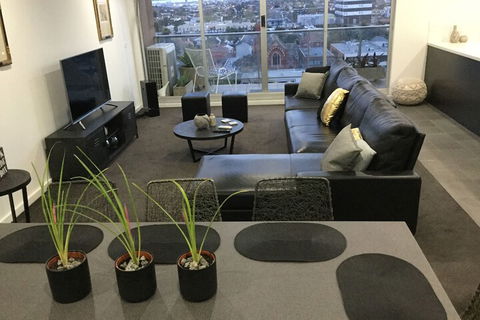 Sub Penthouse On Barkly Street - Tourism TAS 7