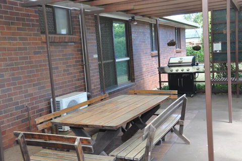 Rangehouse - Hobart Tourism 4