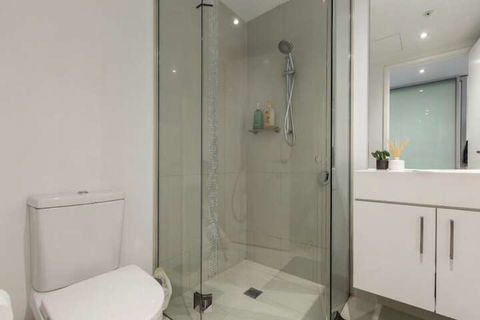 Prima Pearl Luxury 2-Bedroom Apartment - Hobart Tourism 7