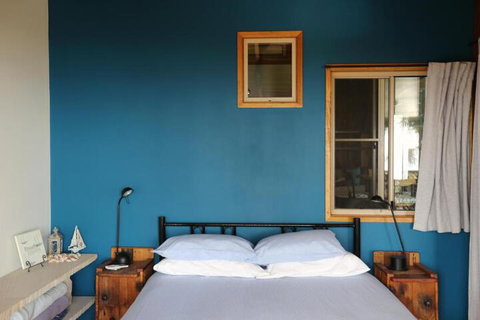 Benjis By The Sea - Hobart Tourism 3