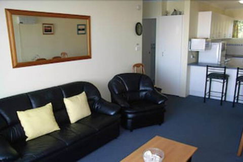 Bella Vista Unit 20 / 19 Shoal Bay Road - Hobart Tourism 5