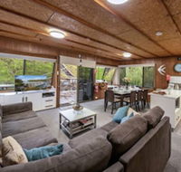 Boats And Bedzzz Houseboat Stays  Renmark River Villas - Tourism TAS