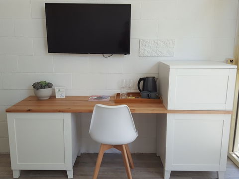Beach Holiday Apartments Motel - Hobart Tourism 4