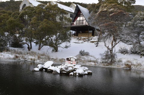 Moonbah Ski Lodge - Hobart Tourism 2