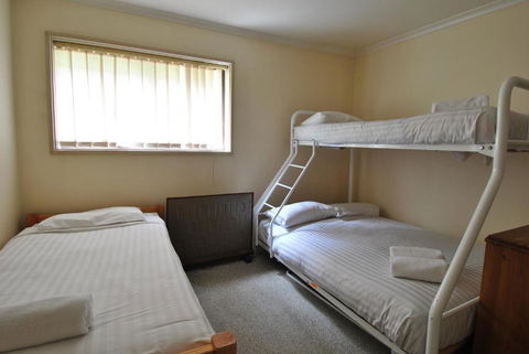 Mowamba E1 - Hobart Tourism 3
