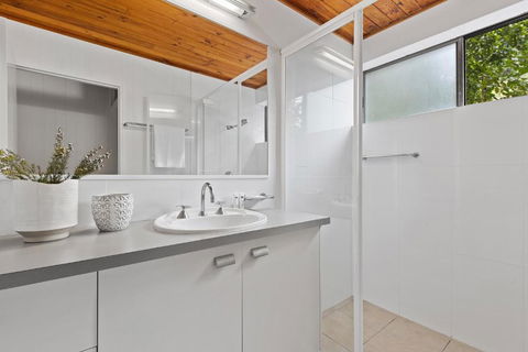 Tea Trees 6 - Tourism TAS 5