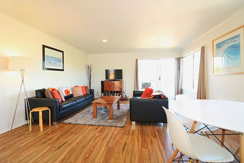 Beachcomber Pet Friendly - Hobart Tourism 5