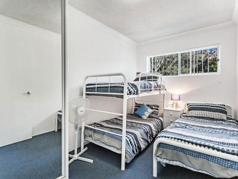 Bella Vista Unit 20 / 19 Shoal Bay Road - Hobart Tourism 1