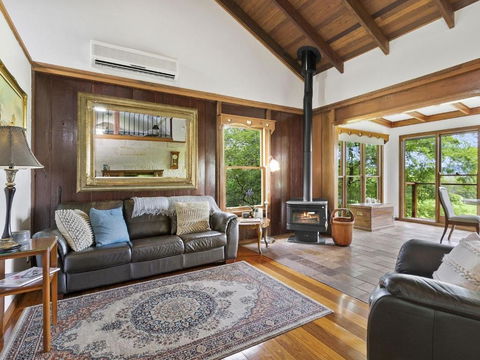 CHRISTOPHERS COTTAGE - Tourism TAS 1