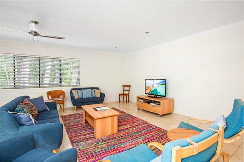18 Naiad Court Rainbow Shores Modern Beach House Walk To Beach - Hobart Tourism 5
