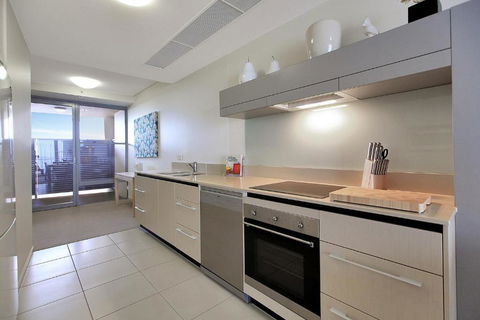Monaco Unit 905 12 Otranto St - Hobart Tourism 4