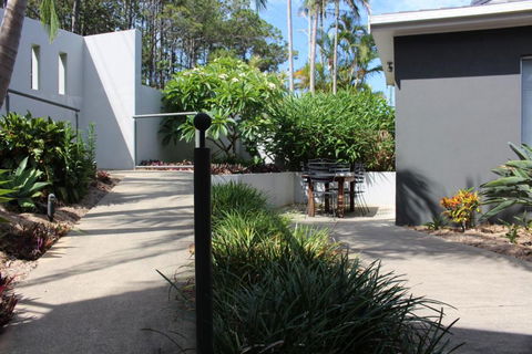 Zaffiro Beach House - Tourism TAS 3