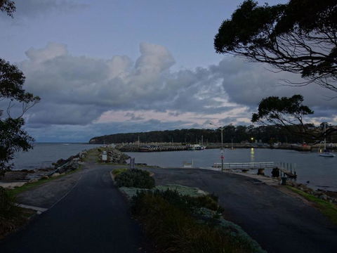 HARBOUR LIGHTS Ulladulla - Hobart Tourism 4
