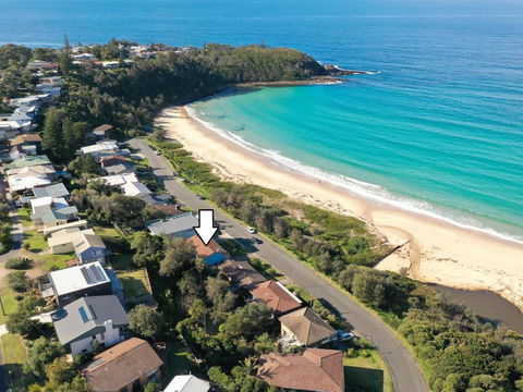 Beach Road 10 Mollymook - Hobart Tourism 5