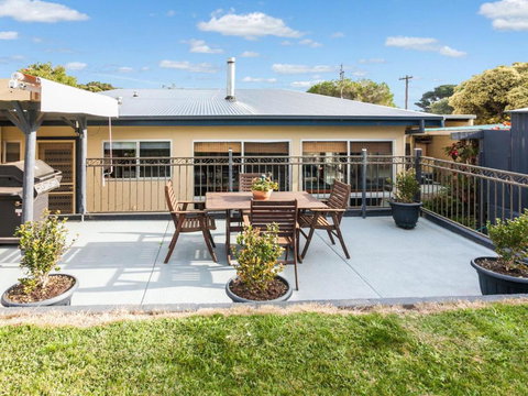 OCEAN SOUNDS Anglesea - Tourism TAS 2