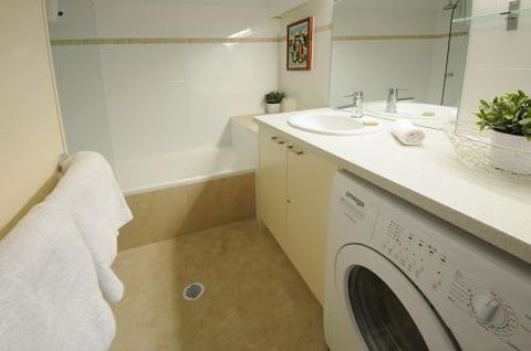 One Bedroom Superb View - Hobart Tourism 0