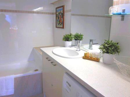 One Bedroom Superb View - Hobart Tourism 3