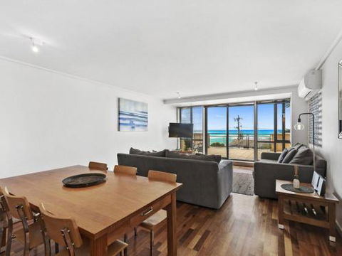 APARTMENT 12 PACIFIC APARTMENTS Across From The Pier - Tourism TAS 4