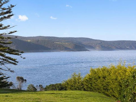 APARTMENT 26 PACIFIC APARTMENTS Walk To Town - Tourism TAS 1