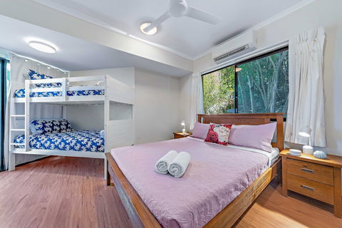 Ambience Of Airlie - Airlie Beach - Tourism TAS 4