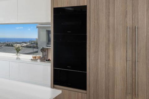 Sea La Vie #2 Luxury Apartment In Coffs Harbour Jetty With Pool Views & Walking Distance To The Beach! - Hobart Tourism 3