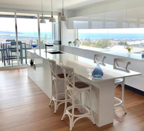 Sea La Vie #2 Luxury Apartment In Coffs Harbour Jetty With Pool Views & Walking Distance To The Beach! - Hobart Tourism 4