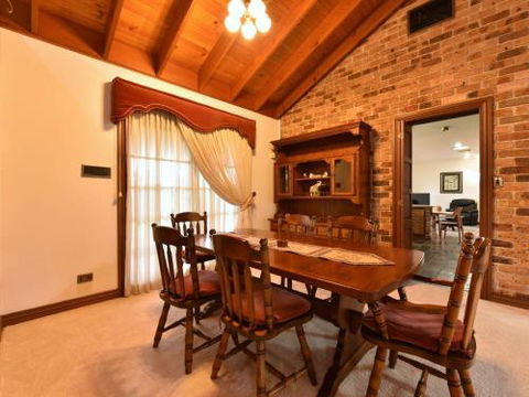 Wine Country Homestead Estate - Tourism TAS 2