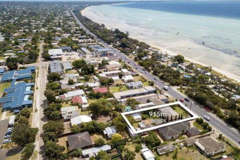 Casual Beachin It Family Getaway With Bungalow On Beachfront - Tourism TAS 4