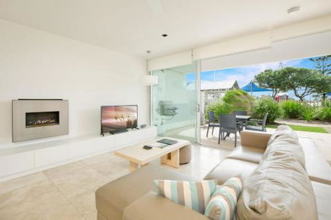 Unit 7 Plantation Resort Rainbow Beach Air Conditioned Pool & Outdoor Spa Plantation Resort - Hobart Tourism 5