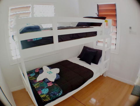 Great Northern Beach House - Tourism TAS 1