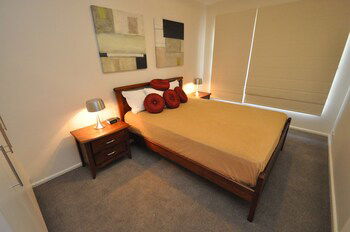 Neutral Bay Apartment 63 BEN - Hobart Tourism 1