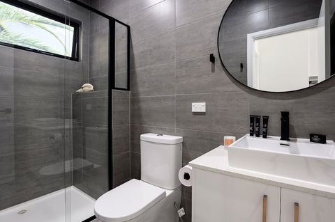 CARLISLE Bright Townhouse In Great Location - Tourism TAS 1